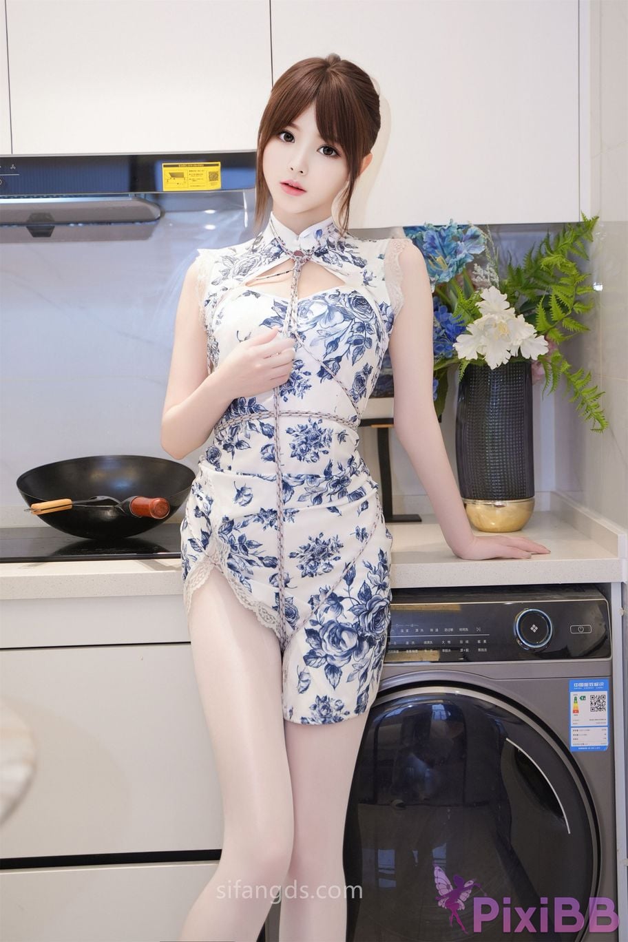 XR Uncensored Meng Linger R18 XIUREN model Cheongsam with white silk PixiBB.COM 040