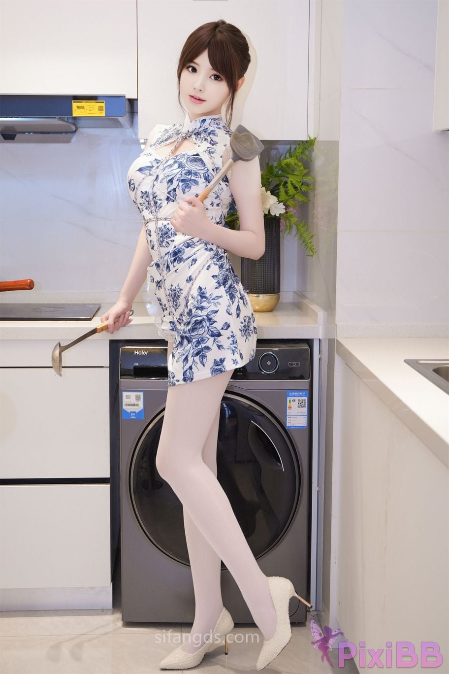 XR Uncensored Meng Linger R18 XIUREN model Cheongsam with white silk PixiBB.COM 046