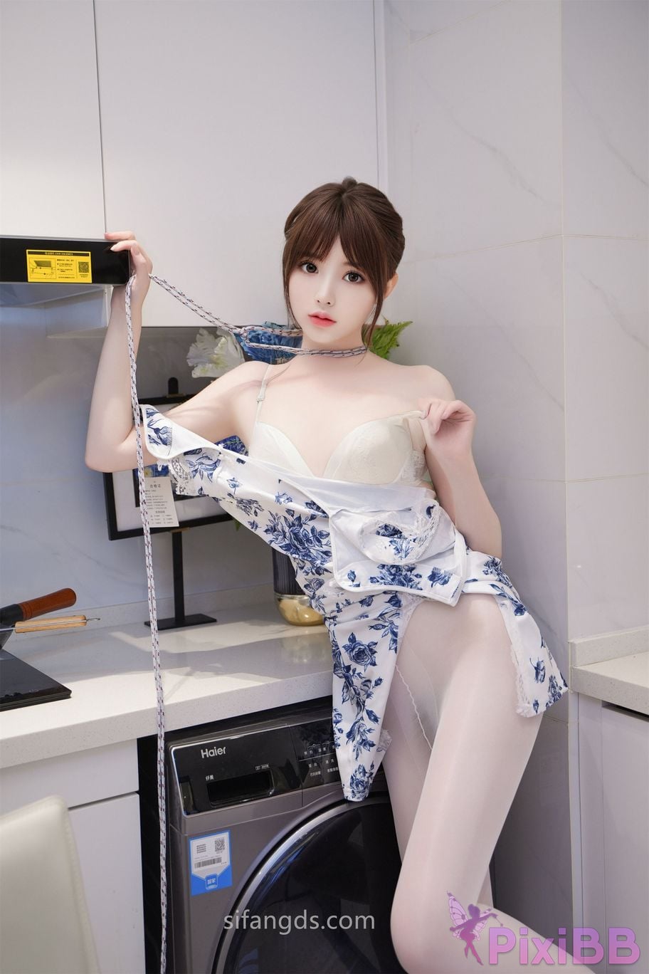 XR Uncensored Meng Linger R18 XIUREN model Cheongsam with white silk PixiBB.COM 060