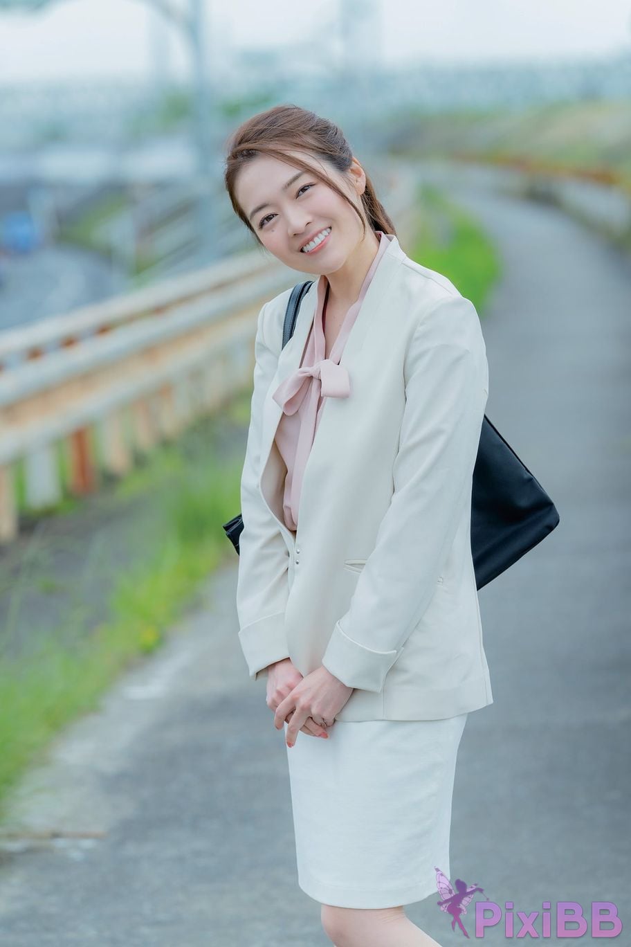 Japanese Idol Kanna Fuji plane Dancer weekly public NUDE 31 PixiBB.COM 022