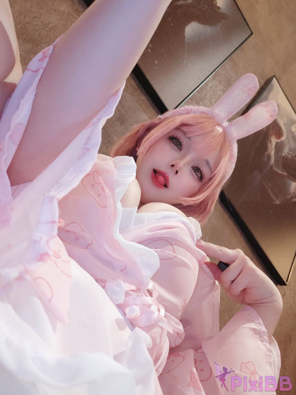 Cosplayer Hinajiao pink rabbit PixiBB.COM 010