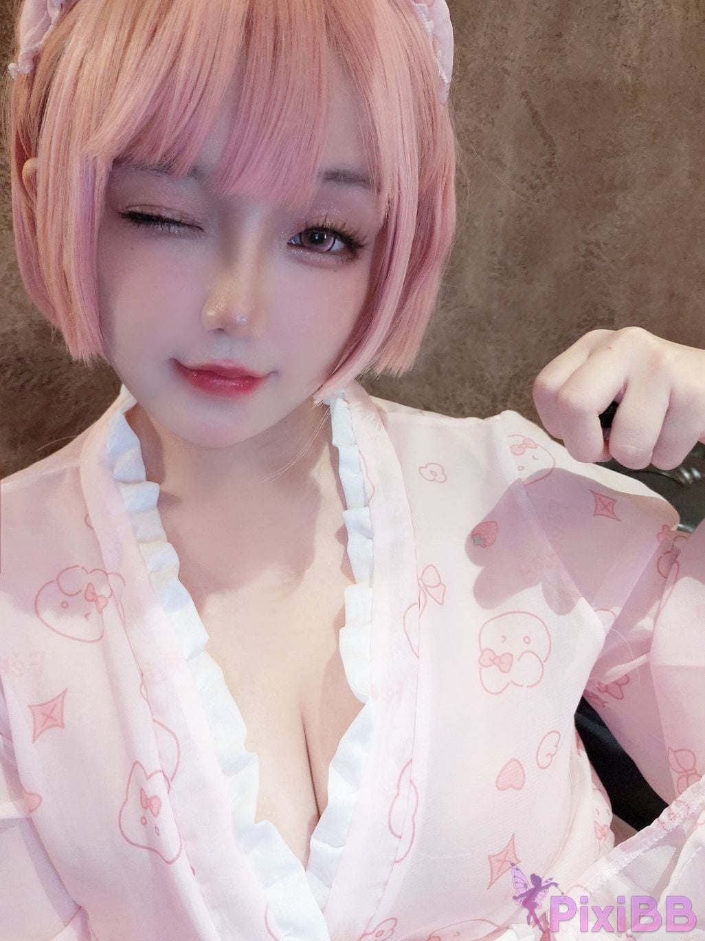 Cosplayer Hinajiao pink rabbit PixiBB.COM 011