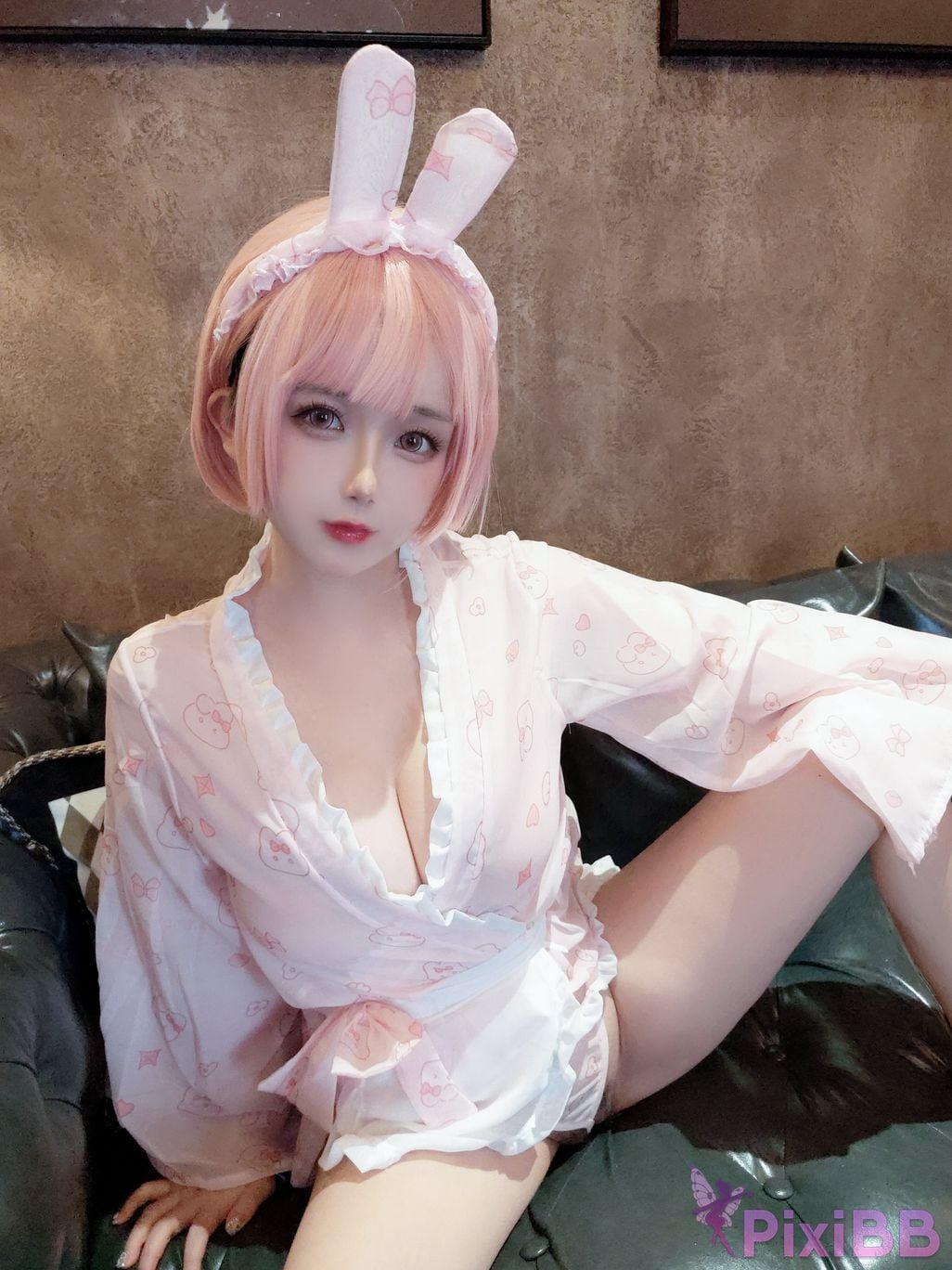 Cosplayer Hinajiao pink rabbit PixiBB.COM 029