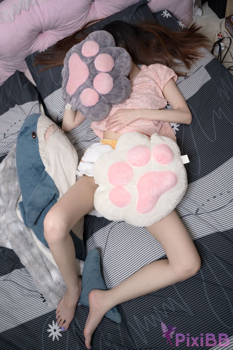Limerence original No.064 Lumis daily life enough sleep at home PixiBB.COM 054