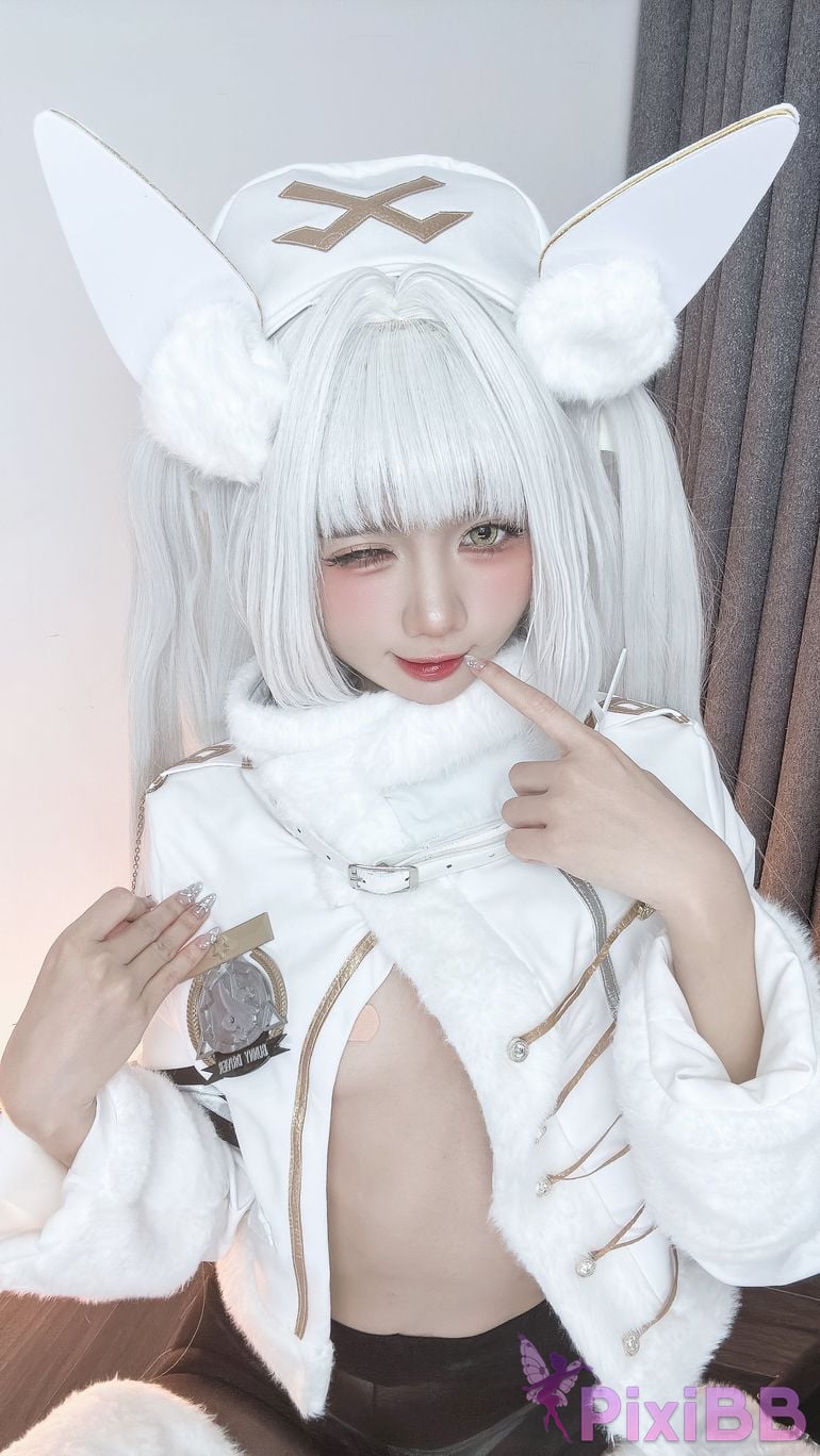 Cosplayer PoppaChan Nikke Blanc PixiBB.COM 041