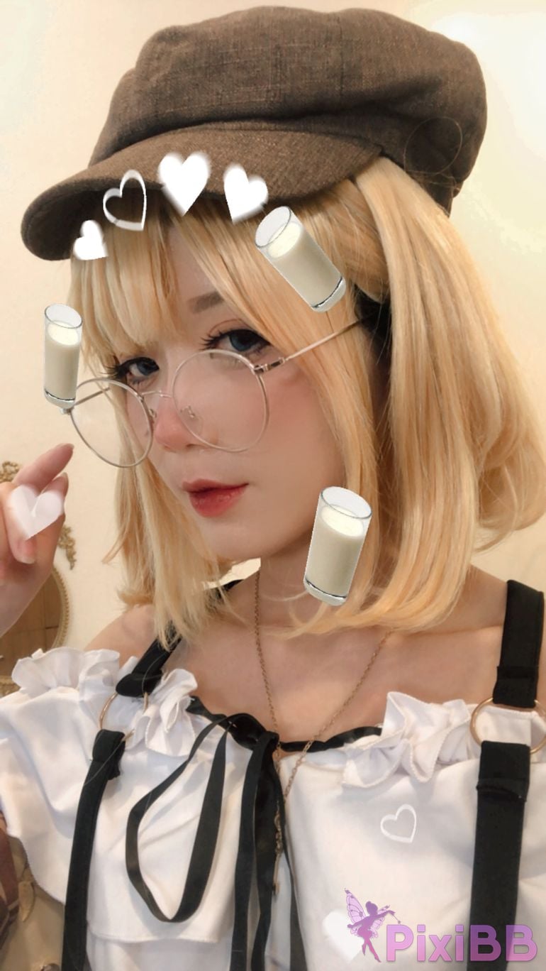 Coser PoppaChan Amelia Watson Casual Clothes Version PixiBB.COM 025