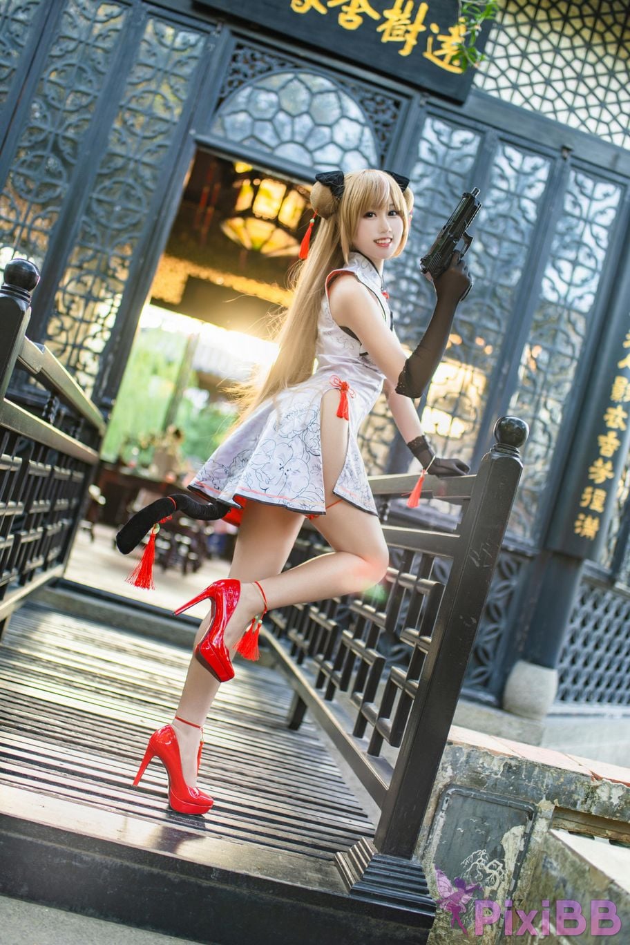 Cosplayer Mimi Hanyu girls frontline Mk23 Honey flower PixiBB.COM 002