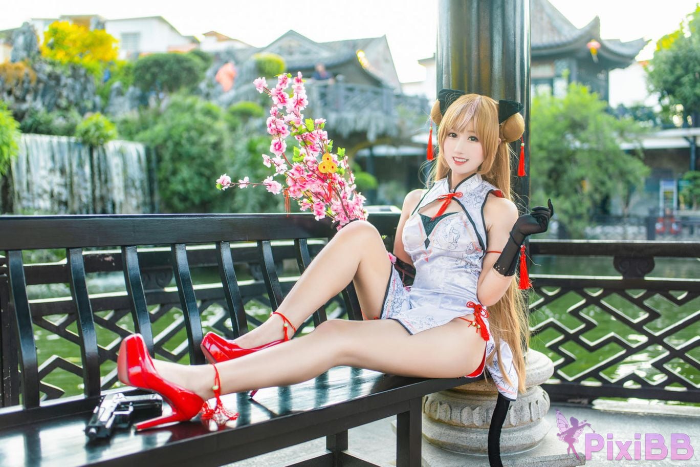 Cosplayer Mimi Hanyu girls frontline Mk23 Honey flower PixiBB.COM 009