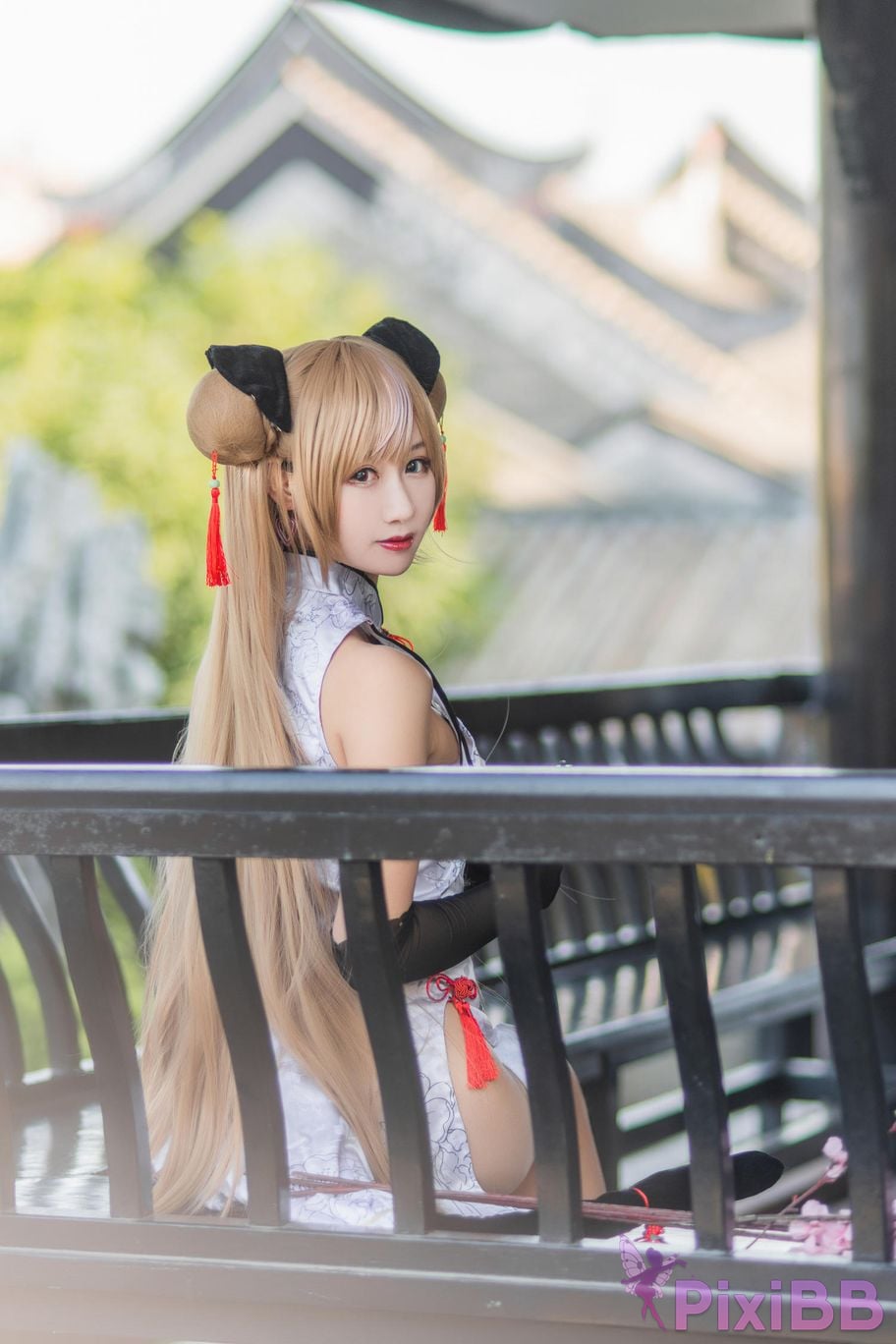 Cosplayer Mimi Hanyu girls frontline Mk23 Honey flower PixiBB.COM 011