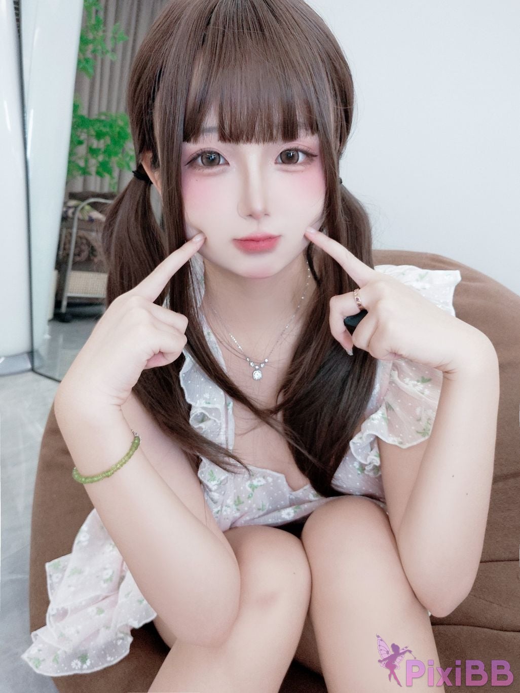 Cosplayer Hinajiao small apron PixiBB.COM 020