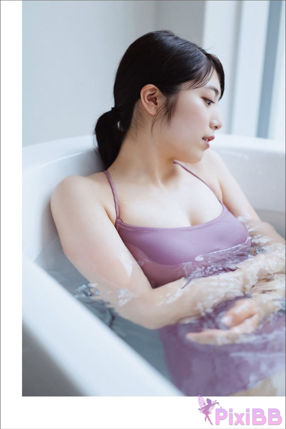 Japanese Idol Rio Yoshida Risakura Platinum FLASH digital photo book As things change like a flower PixiBB.COM 087
