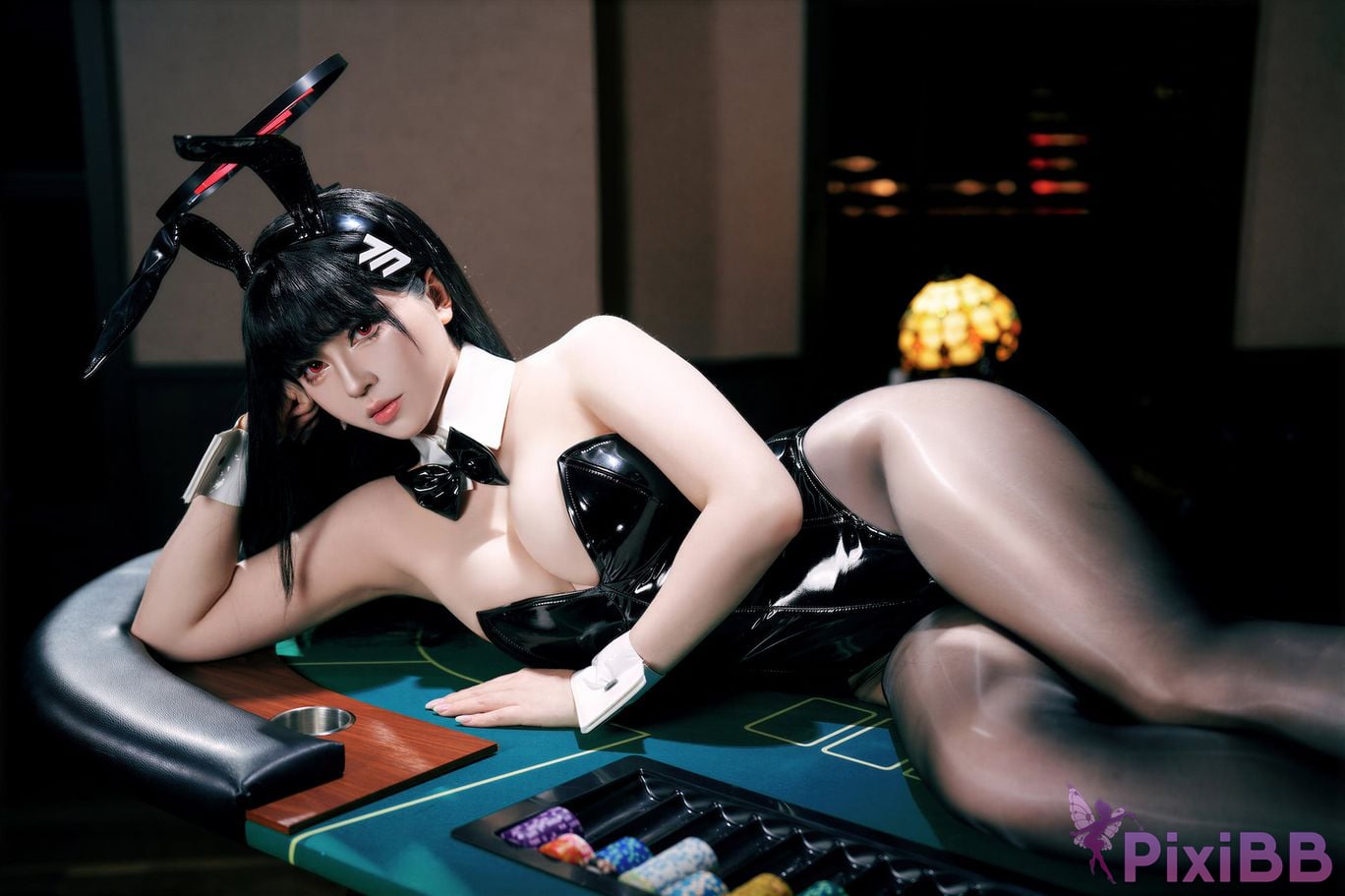 Cosplayer Half son Blue Archive Tiaoyue Liyin bunny girl PixiBB.COM 001