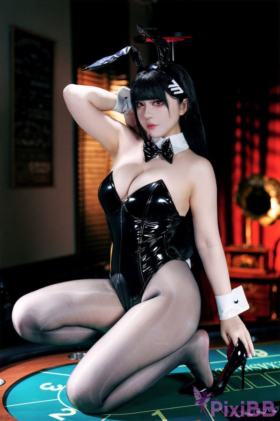 Cosplayer Half son Blue Archive Tiaoyue Liyin bunny girl PixiBB.COM 043