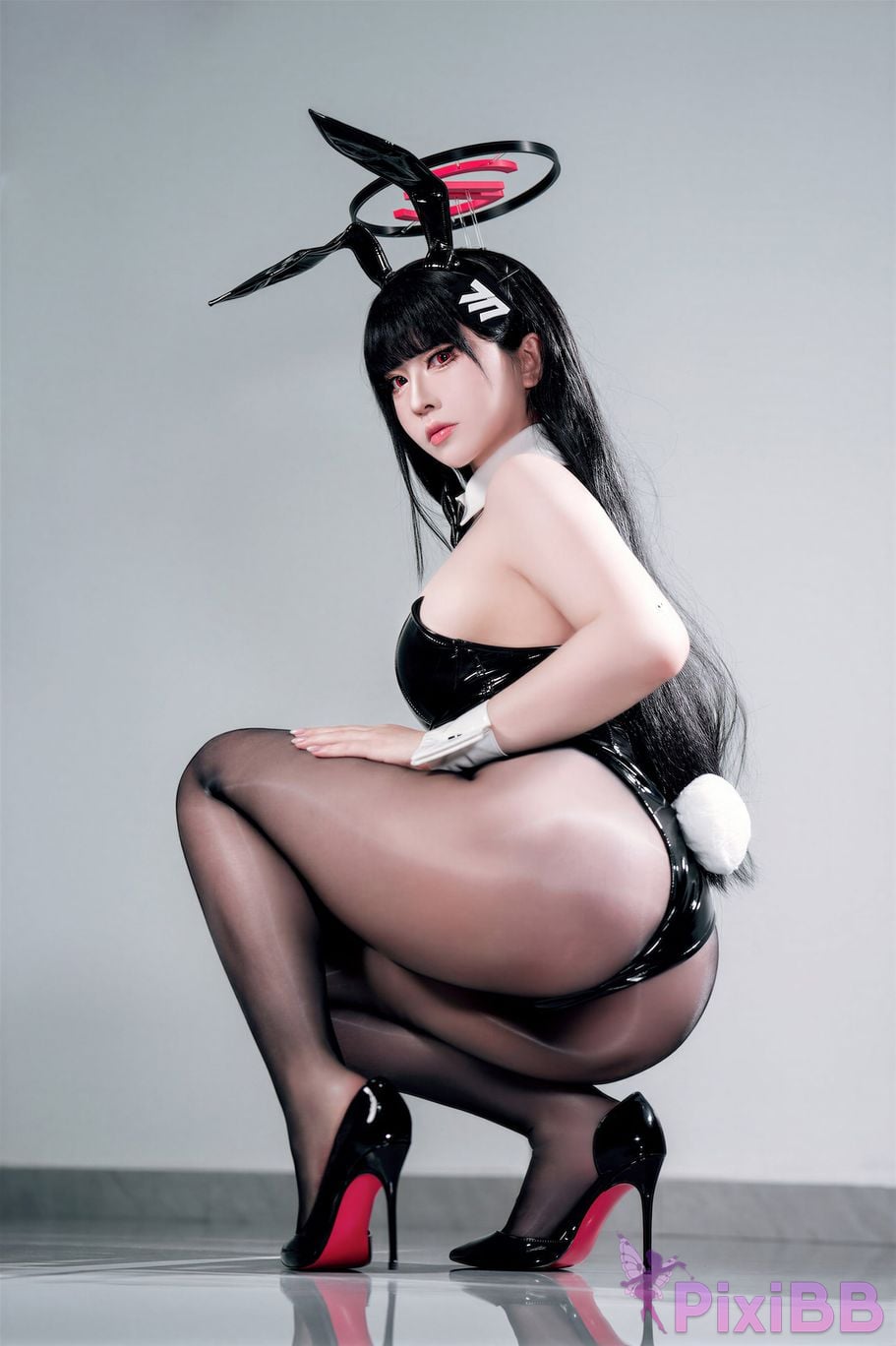 Cosplayer Half son Blue Archive Tiaoyue Liyin bunny girl PixiBB.COM 057