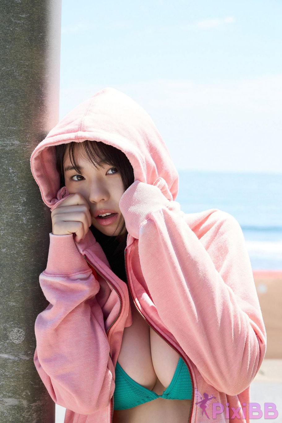 Japanese Idol Kikuchi Hina The Overwhelming Heroine vol. 2. High quality 120 pages FRIDAY digital photo book PixiBB.COM 003
