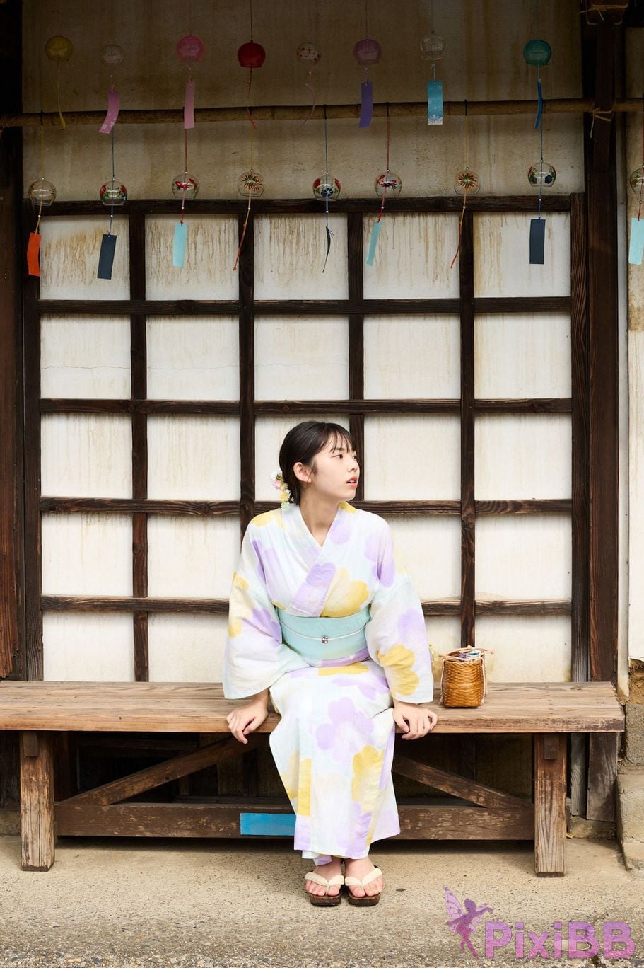 Japanese Idol Kikuchi Hina The Overwhelming Heroine vol. 2. High quality 120 pages FRIDAY digital photo book PixiBB.COM 064
