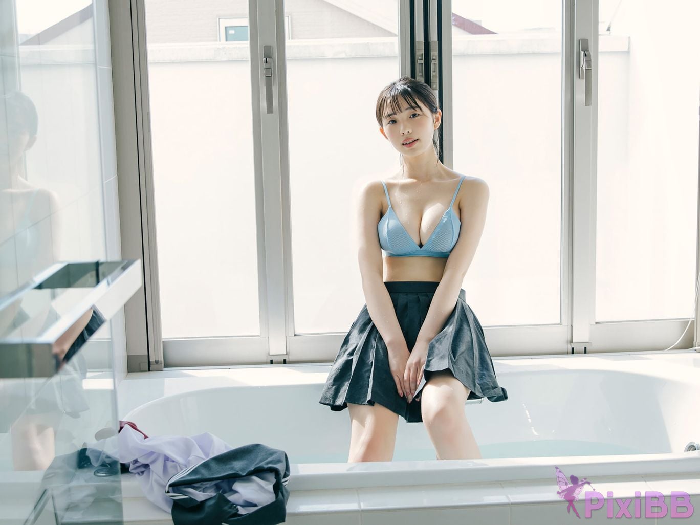 Japanese Idol Kikuchi Hina Platinum FLASH Digital Photo Book Princess in Love with Fiction PixiBB.COM 070