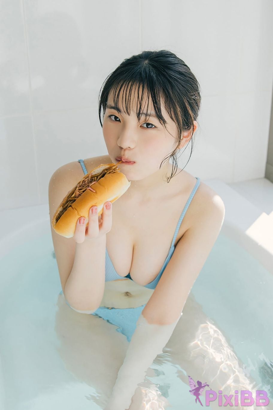 Japanese Idol Kikuchi Hina Platinum FLASH Digital Photo Book Princess in Love with Fiction PixiBB.COM 075