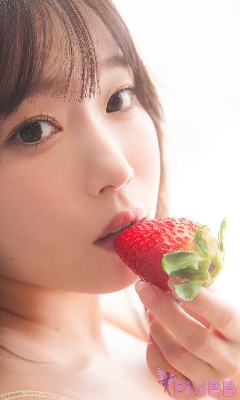 Japanese Idol Miyu Kishi Digital only photo collection Always red and tunagaru weekly play BOOK PixiBB.COM 025