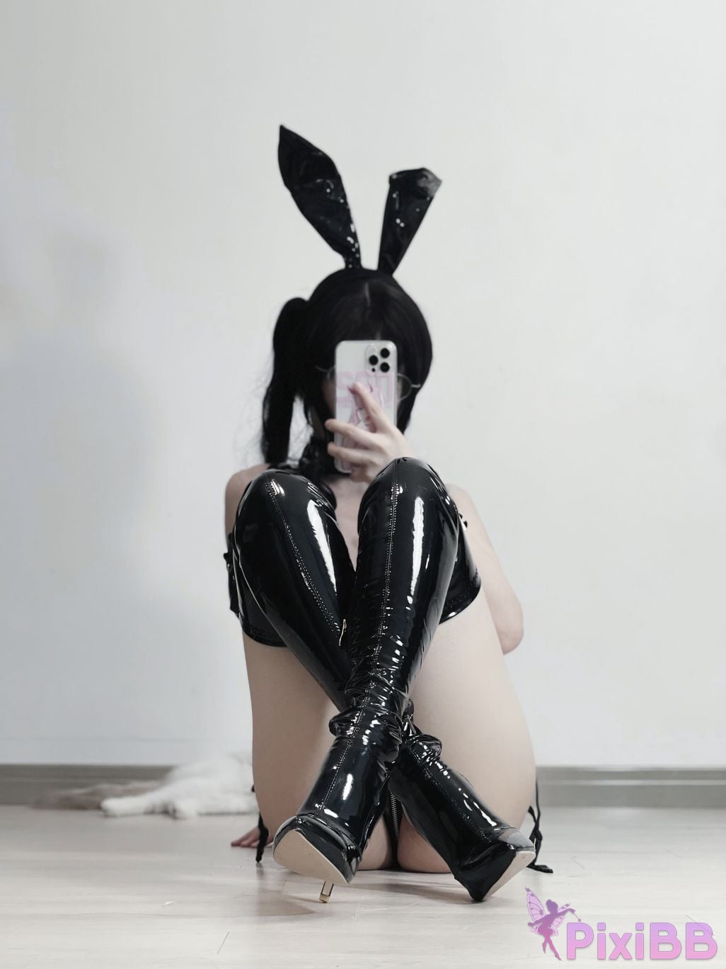 Cosplay You Ai Youmeko Black patent leather high heels bunny girl PixiBB.COM 017