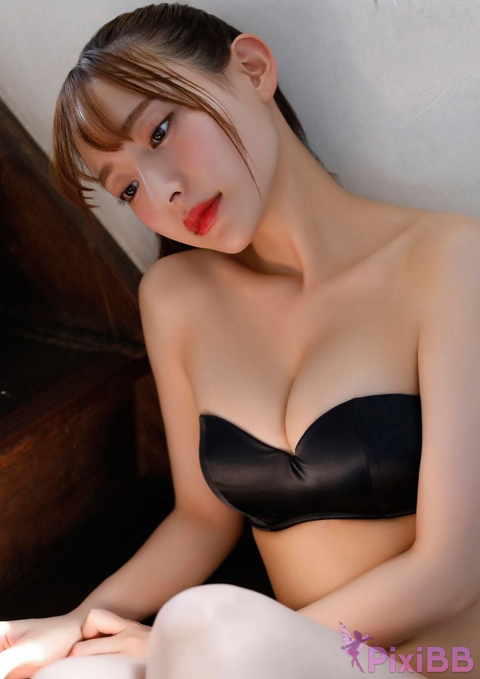 Japanese Idol Kanami Takasaki Hug me in the sleeping forest BOMB digital photo book PixiBB.COM 049