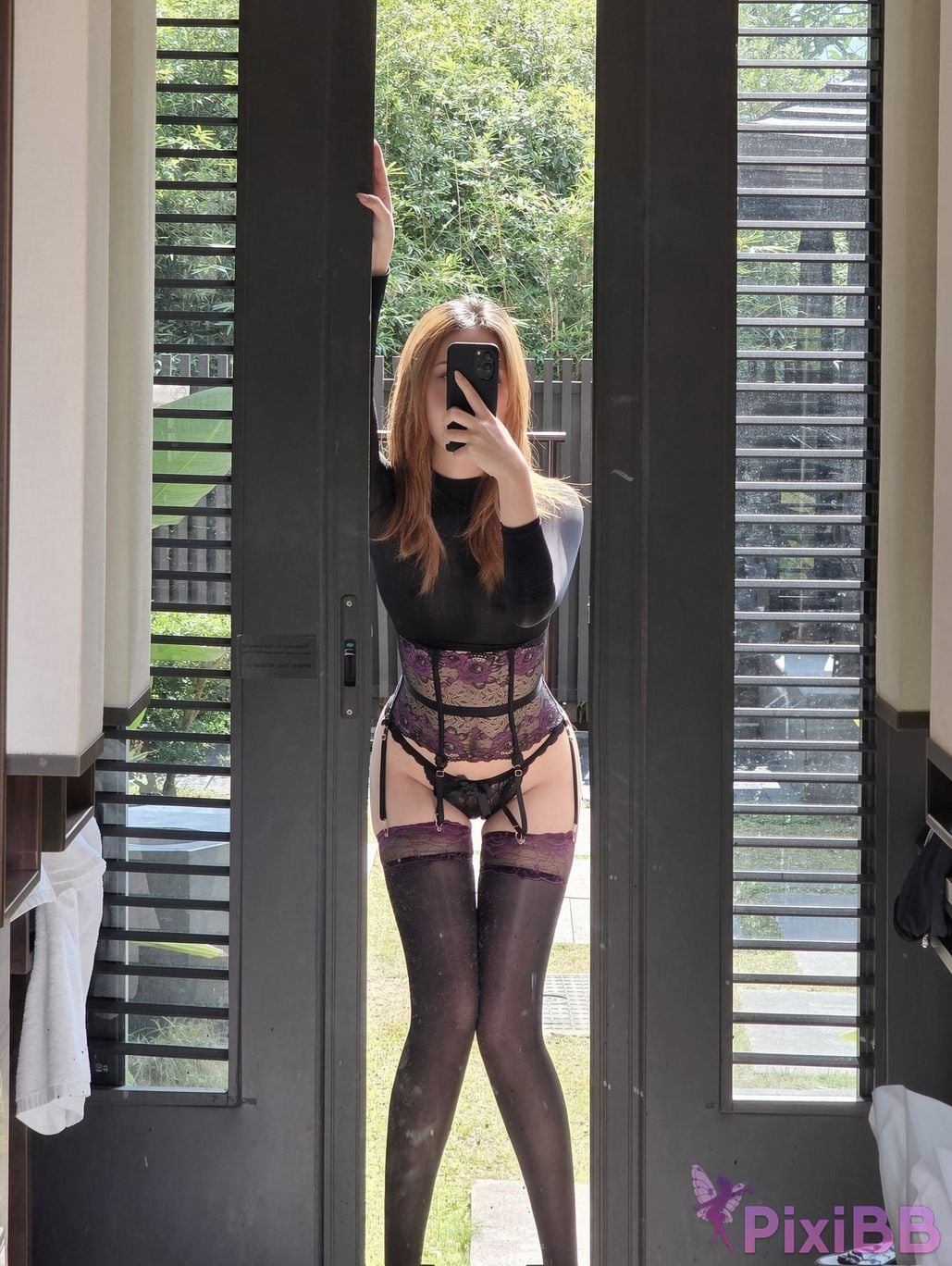 OtherXXX Tatatheslut Long legged Welfare Ji exposed her outdoors PixiBB.COM 009