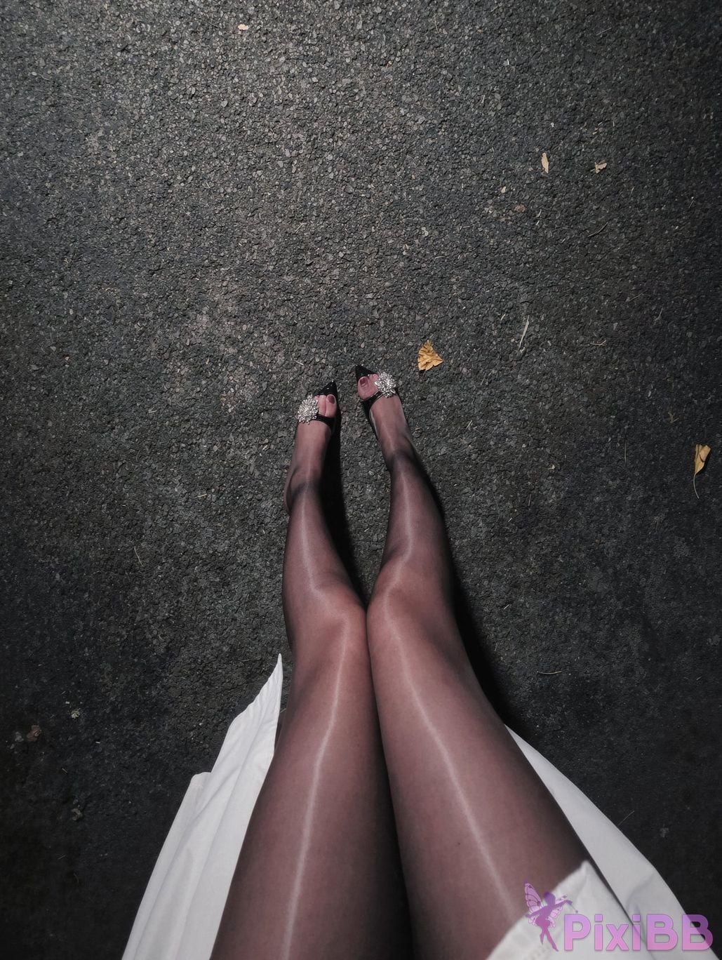 OtherXXX Tatatheslut Long legged Welfare Ji exposed her outdoors PixiBB.COM 036