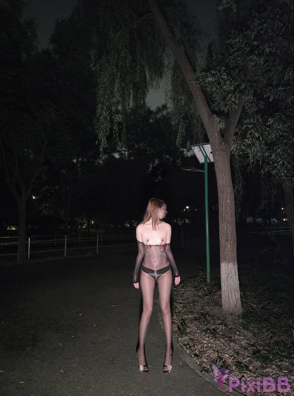 OtherXXX Tatatheslut Long legged Welfare Ji exposed her outdoors PixiBB.COM 049