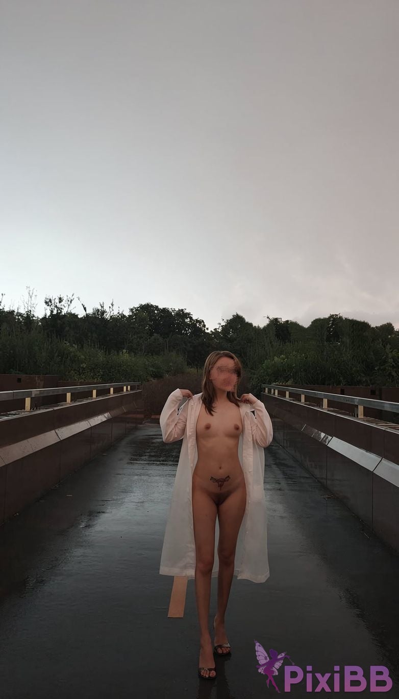 OtherXXX Tatatheslut Long legged Welfare Ji exposed her outdoors PixiBB.COM 086