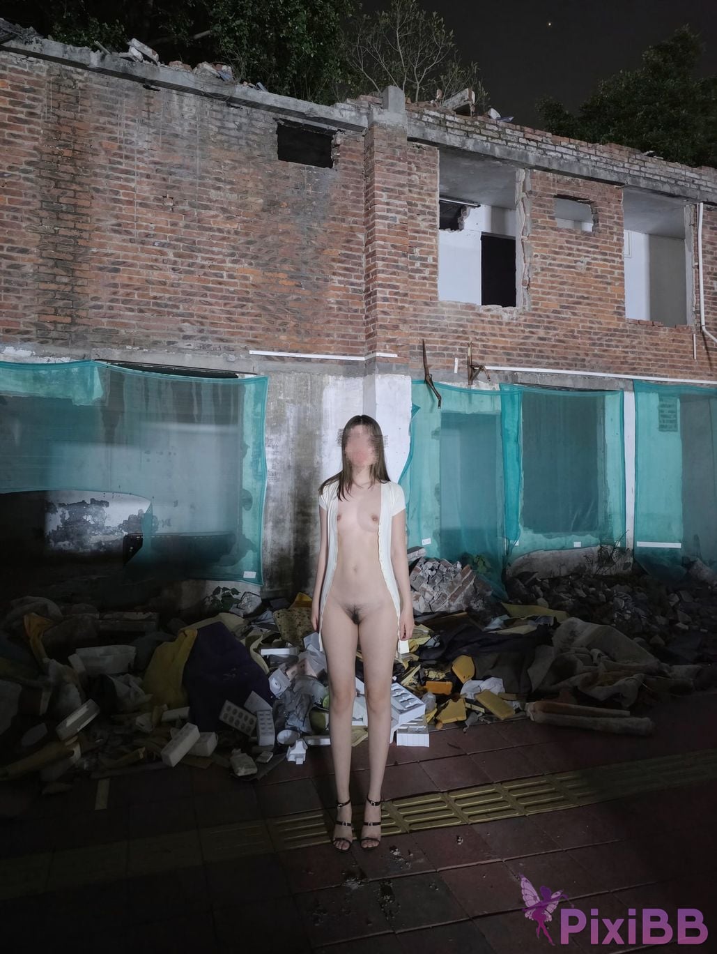 OtherXXX Tatatheslut Long legged Welfare Ji exposed her outdoors PixiBB.COM 109