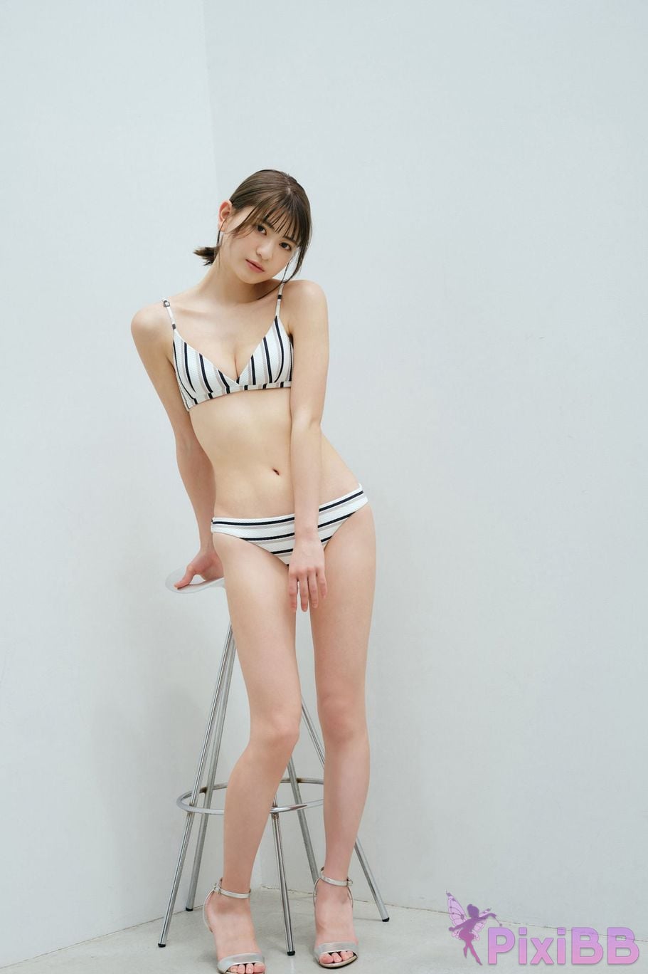 Japanese Idol Minami Yamada FRIDAY digital photo book Because Im an adult now 100 Definitive page edition PixiBB.COM 004