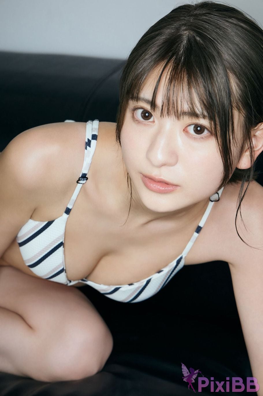 Japanese Idol Minami Yamada FRIDAY digital photo book Because Im an adult now 100 Definitive page edition PixiBB.COM 016