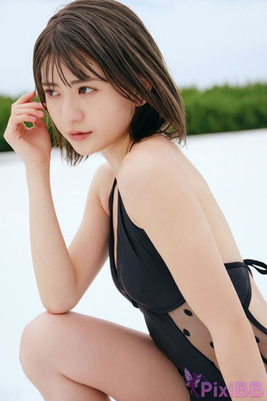 Japanese Idol Minami Yamada FRIDAY digital photo book Because Im an adult now 100 Definitive page edition PixiBB.COM 035
