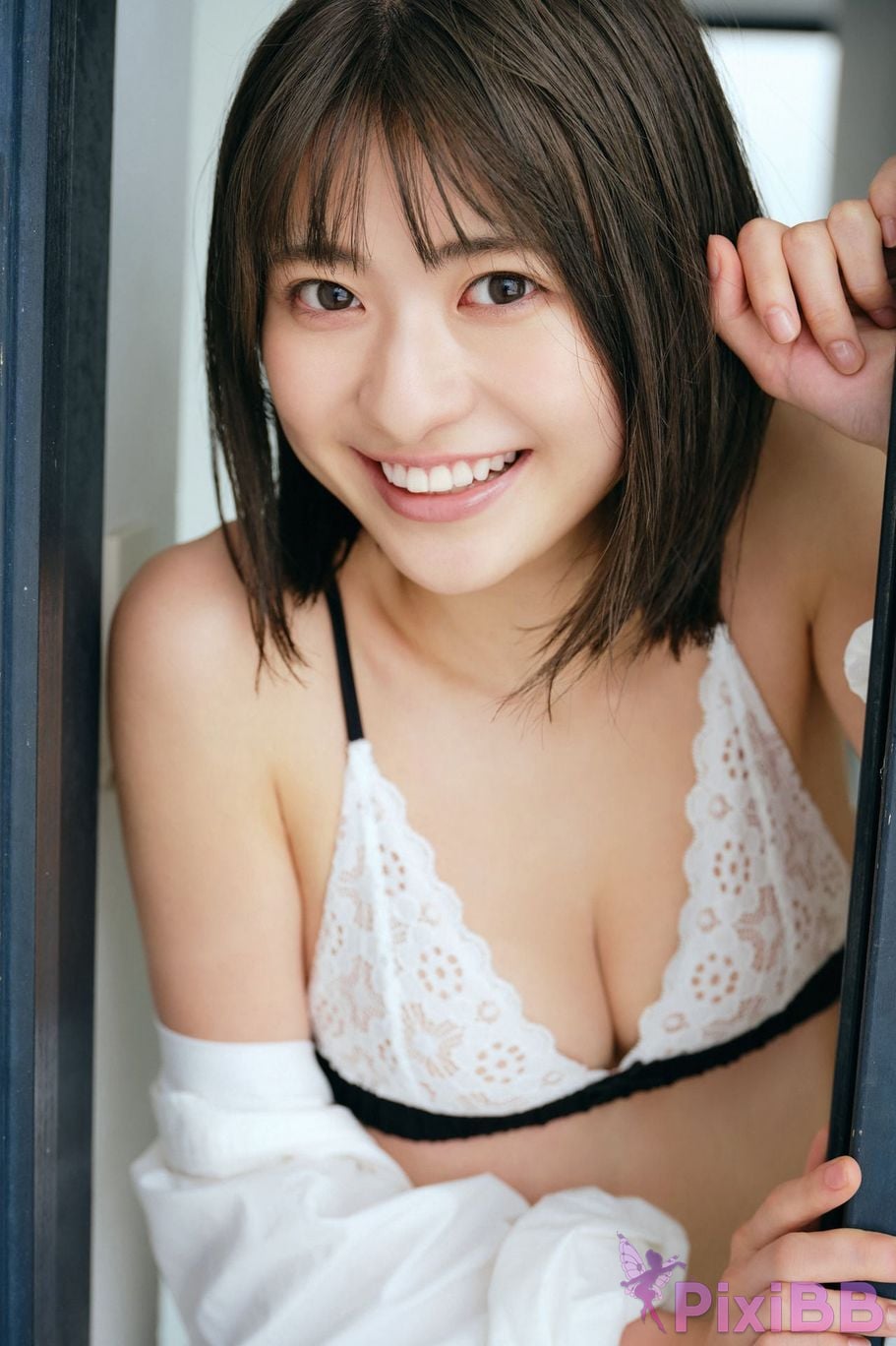 Japanese Idol Minami Yamada FRIDAY digital photo book Because Im an adult now 100 Definitive page edition PixiBB.COM 051