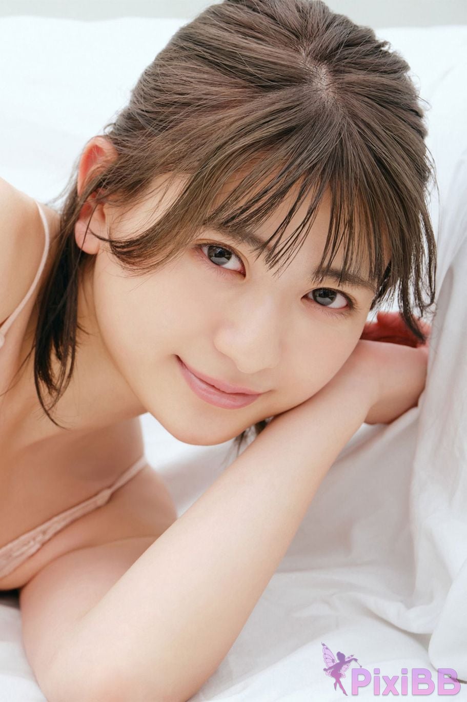 Japanese Idol Minami Yamada FRIDAY digital photo book Because Im an adult now 100 Definitive page edition PixiBB.COM 079
