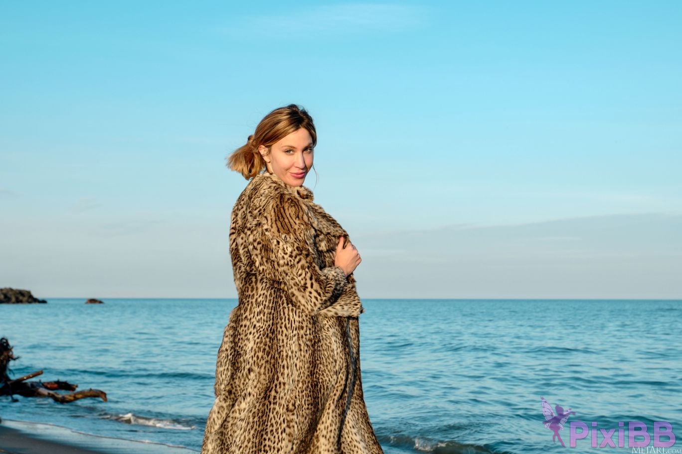 MetArt Eve Casta Seascape Part01 0020 PixiBB.COM 0188475774