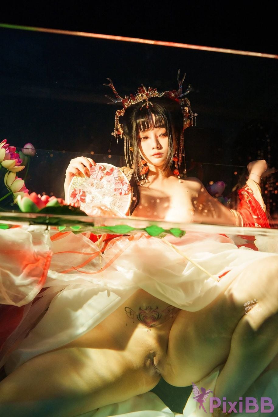 Cosplayer Luoluo Raku chi long ji PixiBB.COM 004
