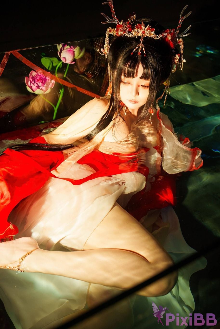 Cosplayer Luoluo Raku chi long ji PixiBB.COM 008