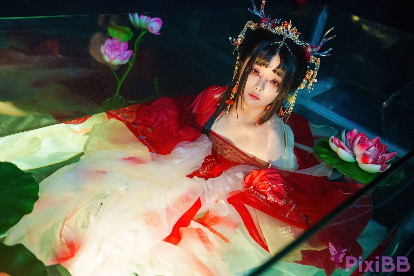 Cosplayer Luoluo Raku chi long ji PixiBB.COM 031