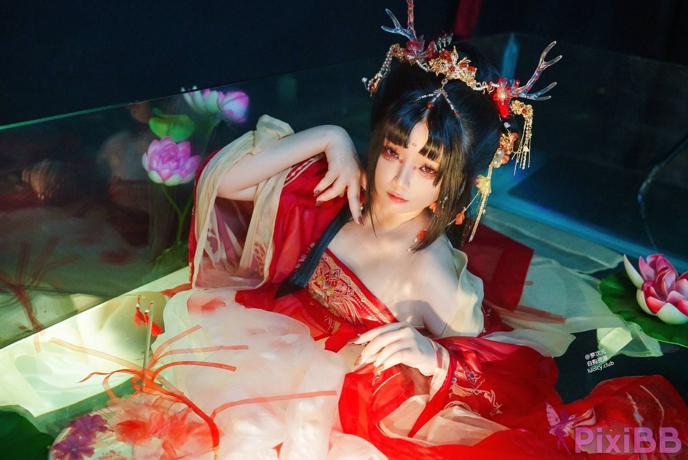 Cosplayer Luoluo Raku chi long ji PixiBB.COM 032