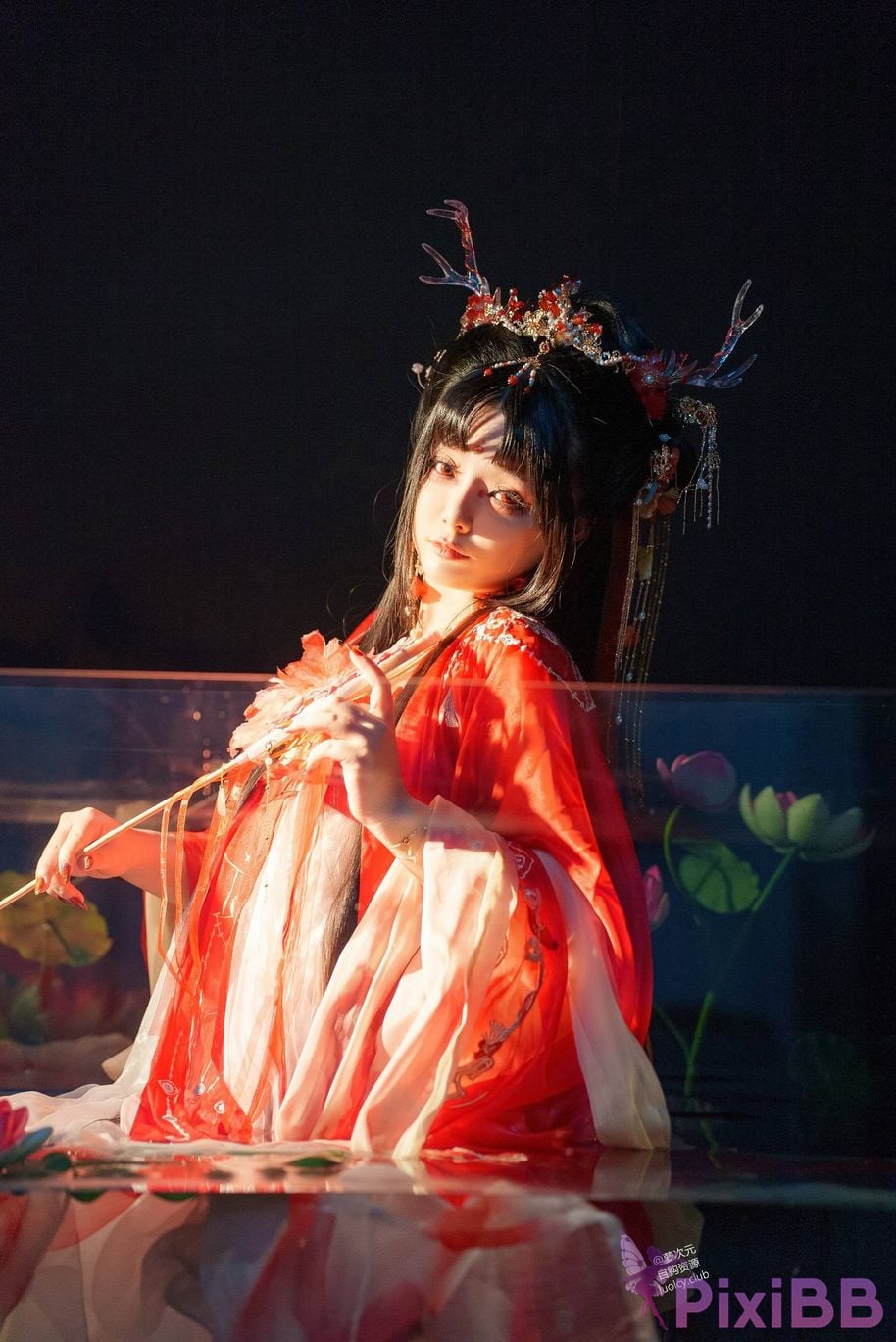 Cosplayer Luoluo Raku chi long ji PixiBB.COM 034