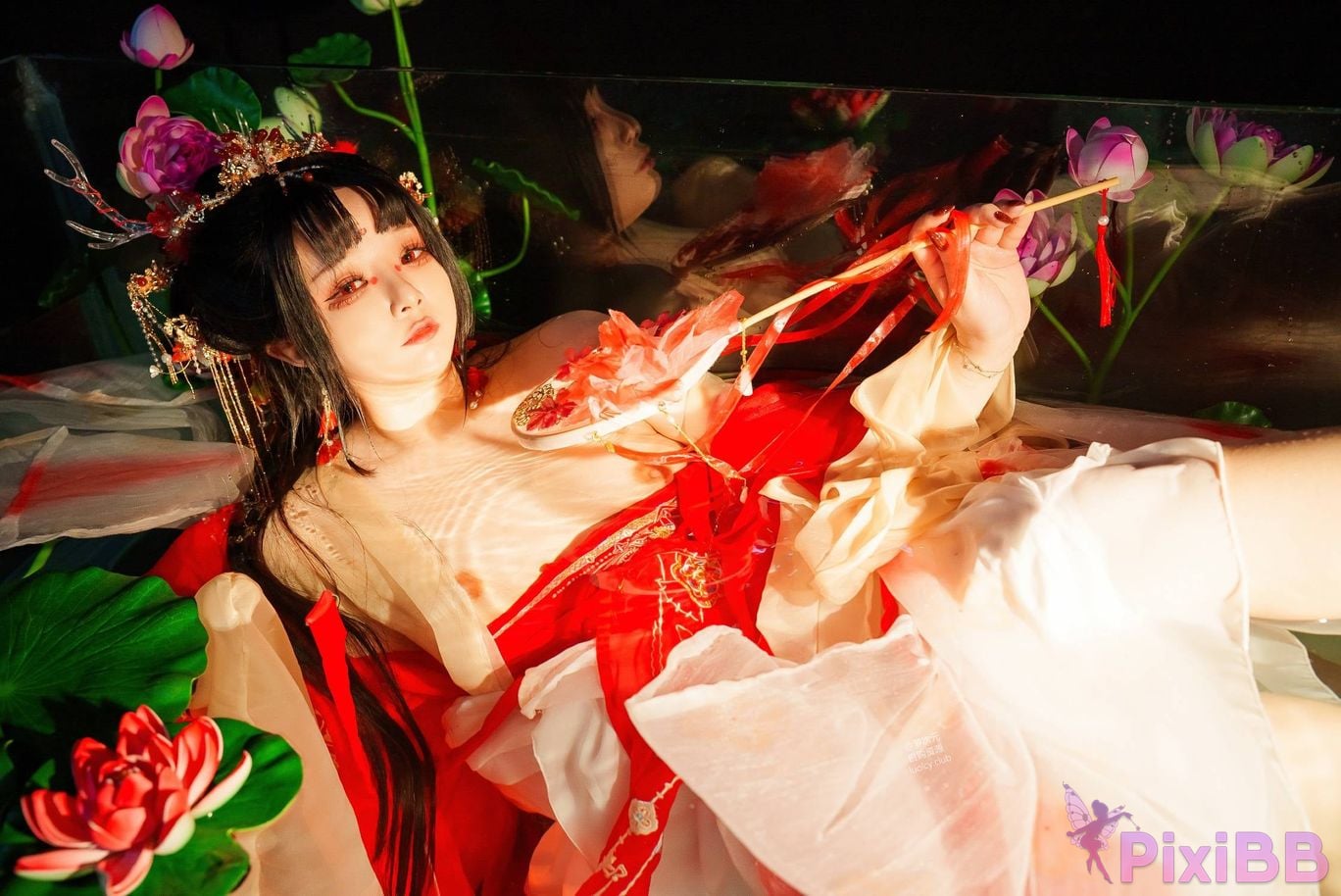 Cosplayer Luoluo Raku chi long ji PixiBB.COM 046
