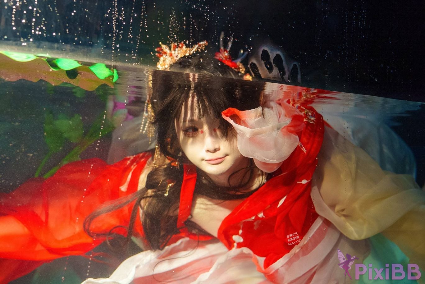 Cosplayer Luoluo Raku chi long ji PixiBB.COM 054
