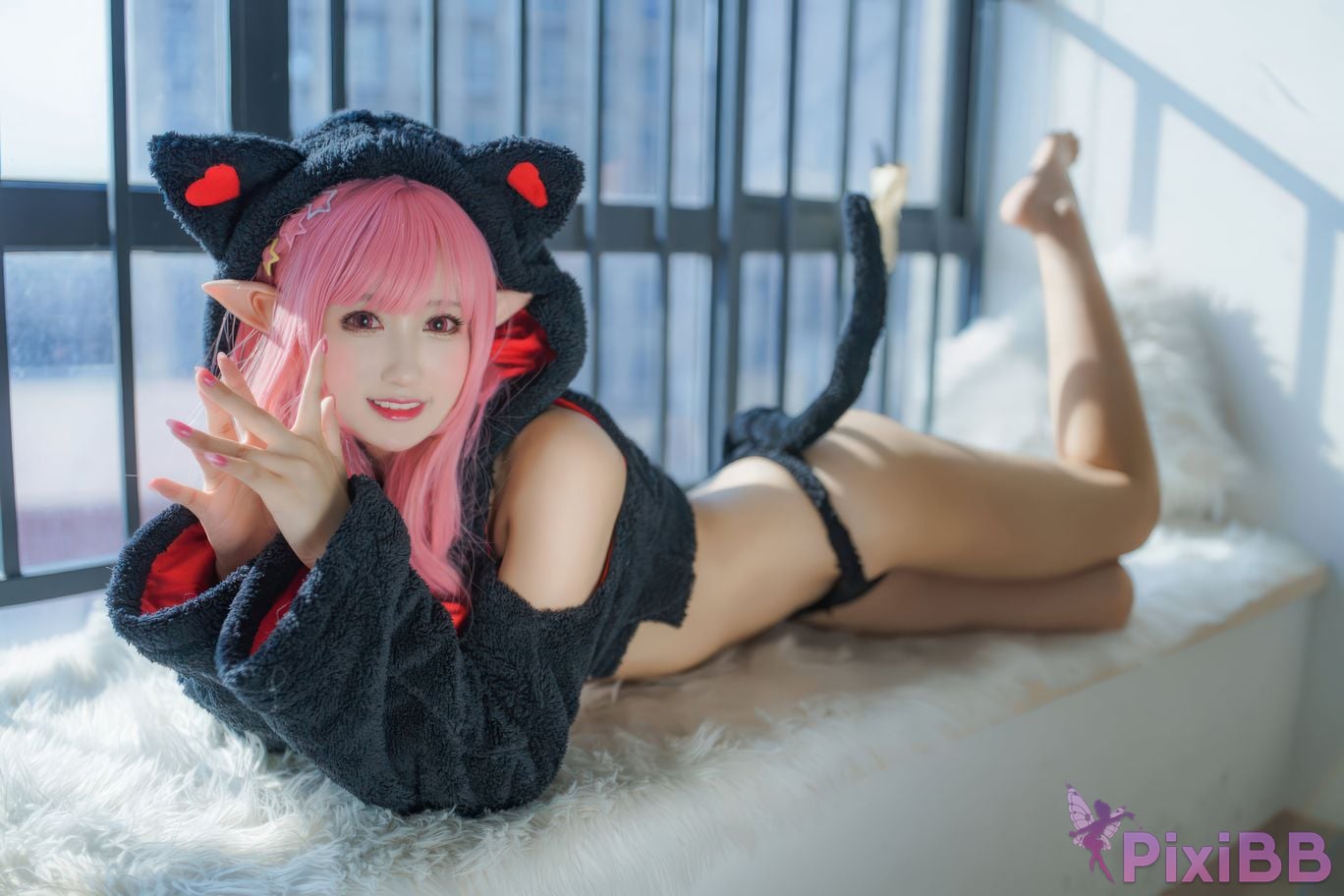 Cosplayer Mimi Hanyu gift cat PixiBB.COM 003
