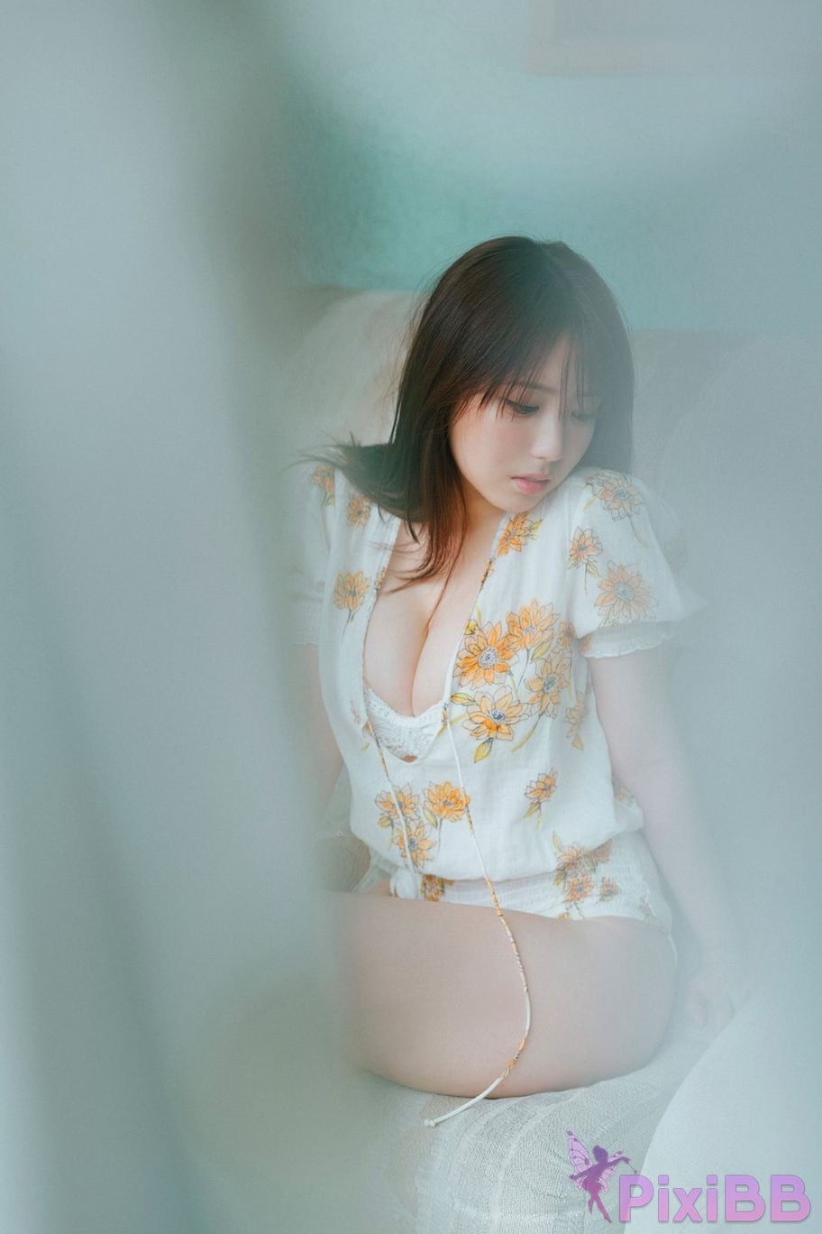 Japanese Idol Sawaguchi Aika FLASH digital photo book Innocent White PixiBB.COM 005