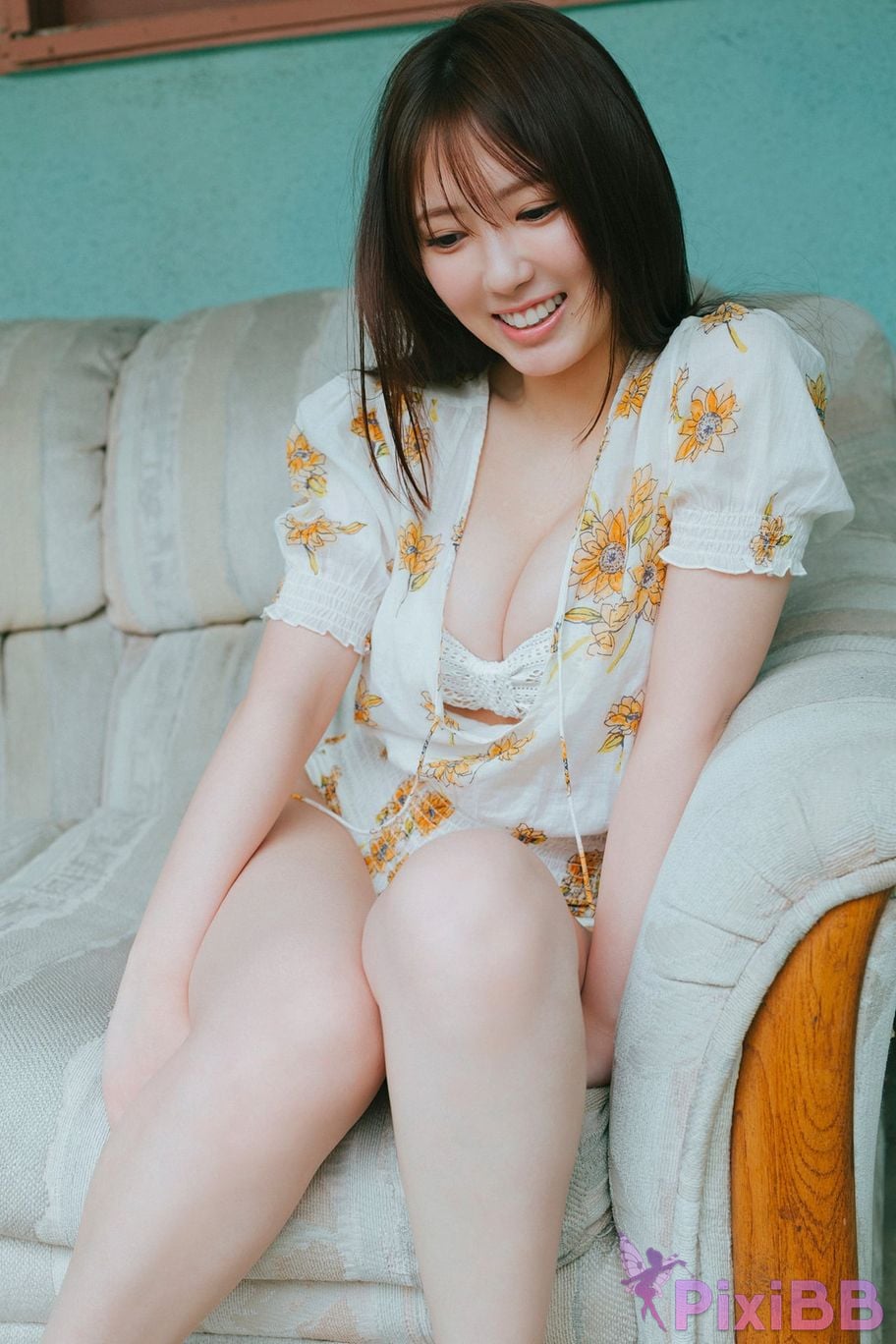 Japanese Idol Sawaguchi Aika FLASH digital photo book Innocent White PixiBB.COM 010