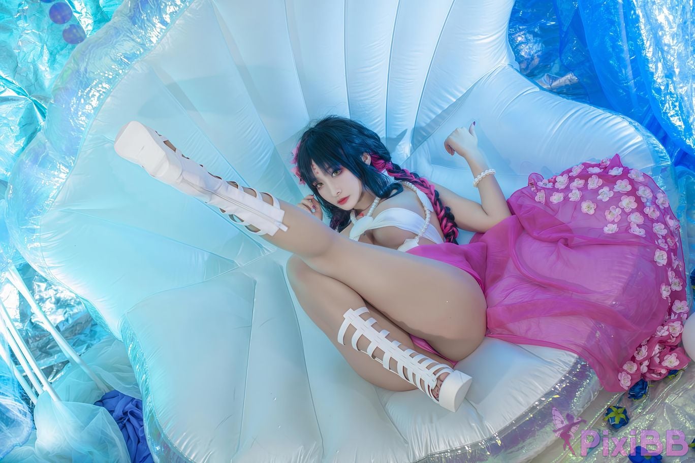 Cosplayer Luo Li LoLiSAMA Sesshoin swimsuit PixiBB.COM 004