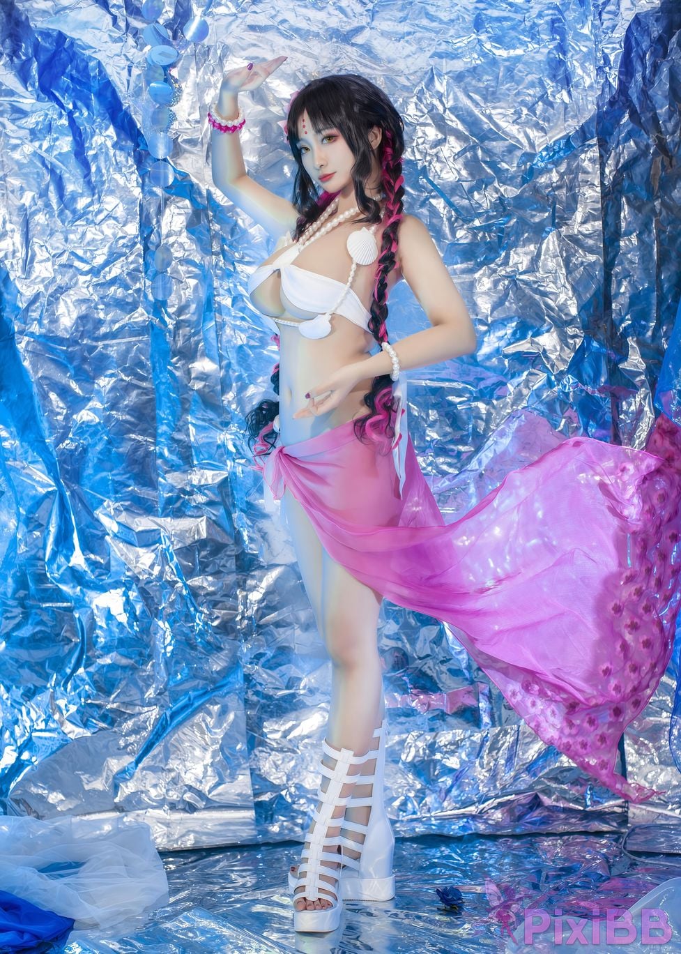 Cosplayer Luo Li LoLiSAMA Sesshoin swimsuit PixiBB.COM 008