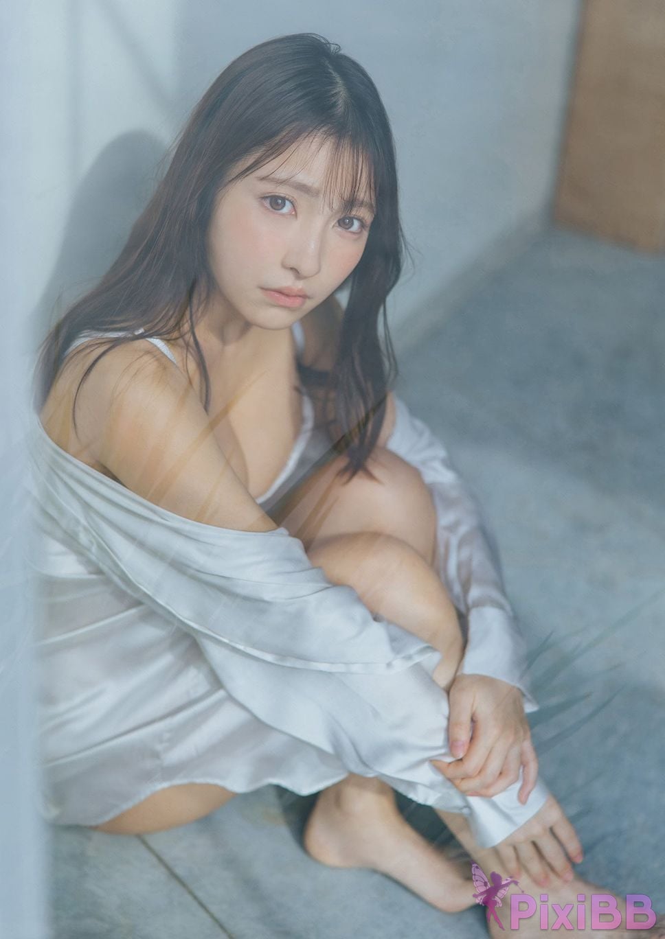 Japanese Idol TOOMI Jumi Peeling Spicy sun gravure photo book PixiBB.COM 029