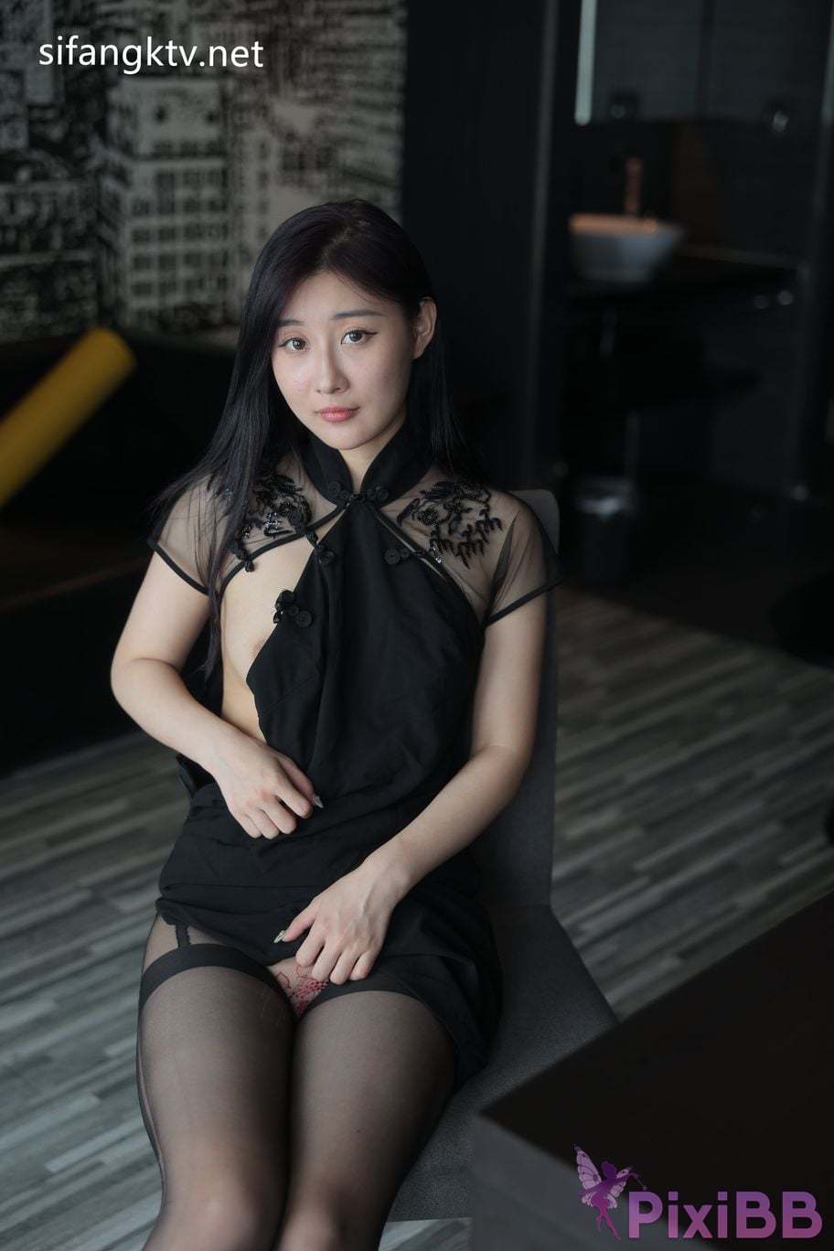 XR Uncensored Gu Chuchu Maily R18 XIUREN model New goddess Multiple sets of uniforms are full temptation PixiBB.COM 1034